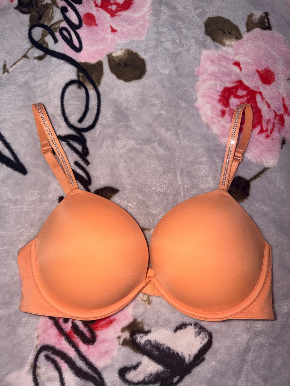 Victoria's Secret Peach Orange T-Shirt Bra